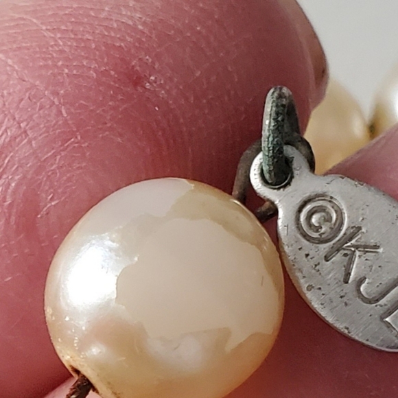 Vintage Kenneth Jay Lane Pearl Wrap Bracelet - Picture 3 of 4